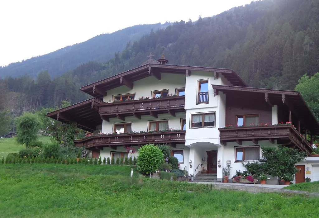Haus Oblasser-1